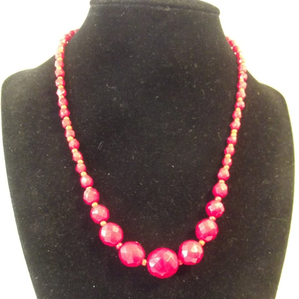 Vintage Choker Necklace Red Graduated Faceted Beads